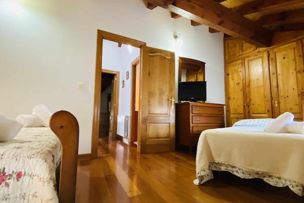 Apartamentos Rurales Lleguera 利亚内斯 外观 照片